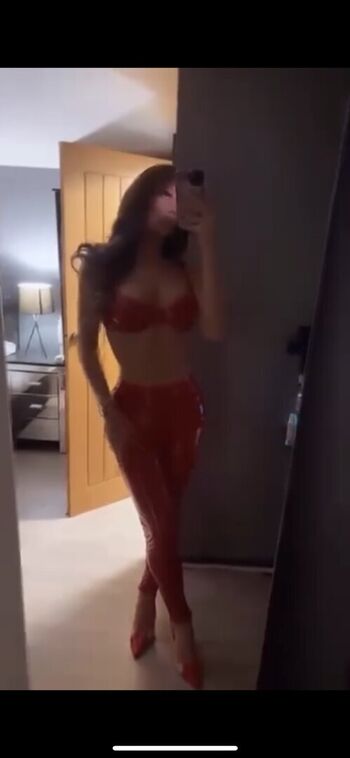 Full leaked Rhigrugel private onlyfans photo