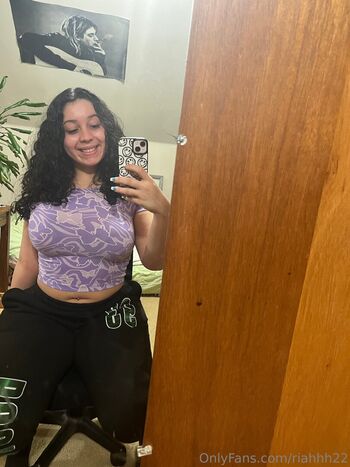 Full leaked Riahhh private onlyfans photo