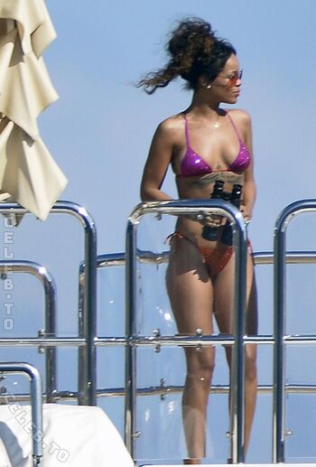 Full leaked Rihanna private onlyfans photo