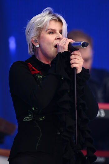 Robyn Carlsson