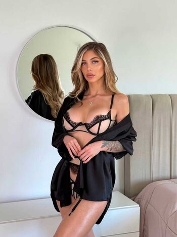 Full leaked Rominamalaspina private onlyfans photo