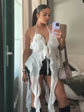 Full leaked Romyisabellaa private onlyfans photo