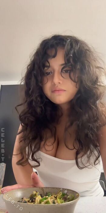 Full leaked Roxy mya private onlyfans photo