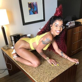 Full leaked Rozay molly private onlyfans photo