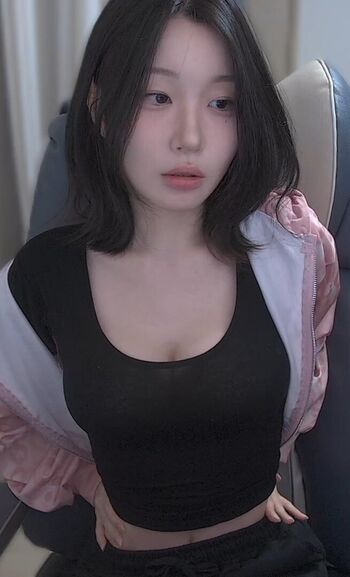 Full leaked Saeyobim private onlyfans photo