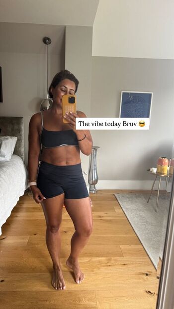 Saira Khan