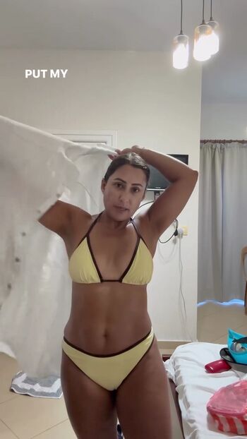 Saira Khan