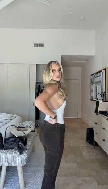 Samantha Riehl