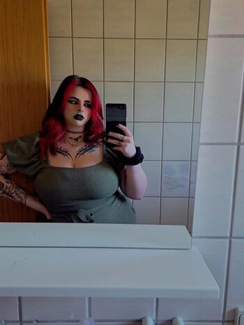 Full leaked Samofhyrule private onlyfans photo