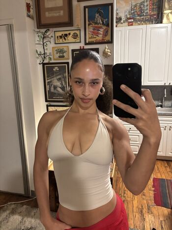 Full leaked Sarina private onlyfans photo