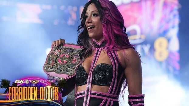Sasha Banks