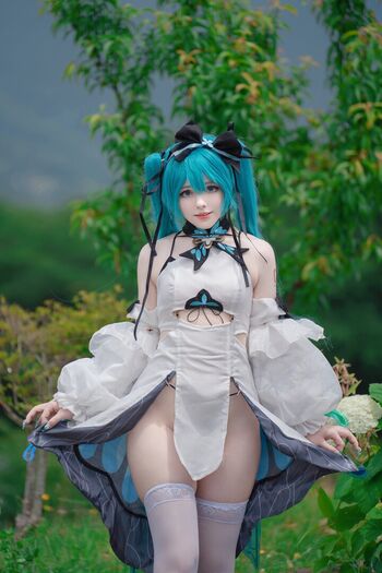 Saya Scarlet
