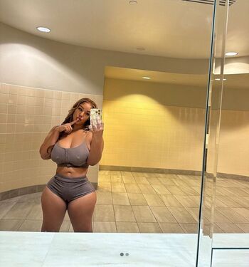 Full leaked Selenealeche private onlyfans photo