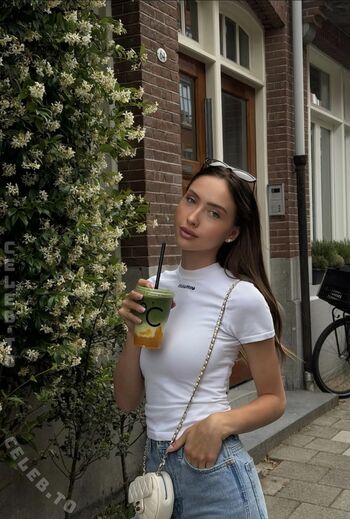 Full leaked Shania geiss page private onlyfans photo