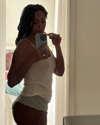 Full leaked Sheron menezes private onlyfans photo