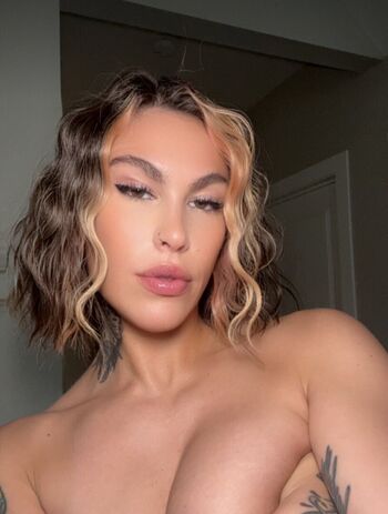 Full leaked Shesxclusive private onlyfans photo
