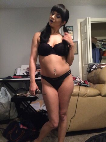 Show Your Girlfriend