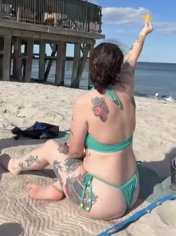 Show Your Girlfriend