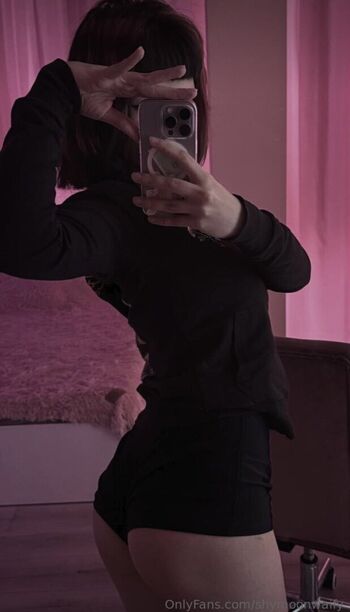Full leaked Shymoonwaify page private onlyfans photo