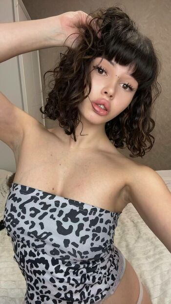 Full leaked Shymoonwaify page private onlyfans photo