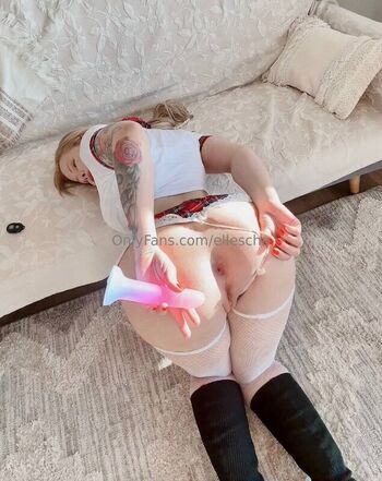 Full leaked Sirenia private onlyfans photo