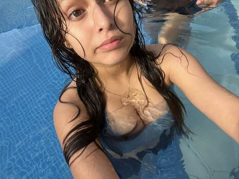 Full leaked Sisinseii private onlyfans photo