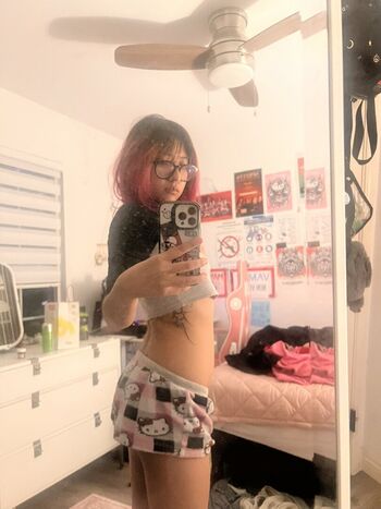 Full leaked Skatelyngames private onlyfans photo