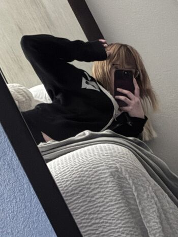 Full leaked Skynyster private onlyfans photo