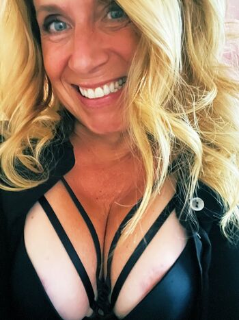 Full leaked Smilingblonde private onlyfans photo