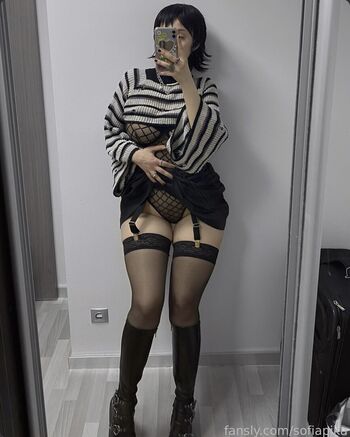Full leaked Sofiapika private onlyfans photo