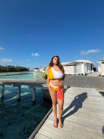 Sonali_malhotraa