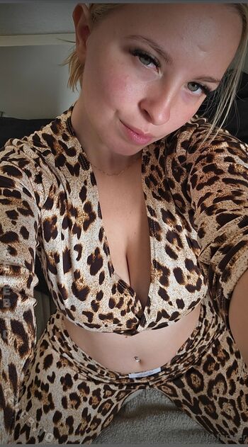 Full leaked Sophie forster private onlyfans photo