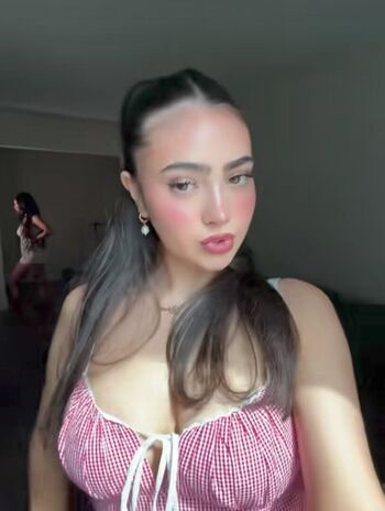 Full leaked Sophie hesri private onlyfans photo