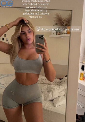 Full leaked Sophie schnur private onlyfans photo