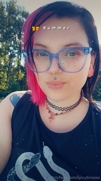 Full leaked Spicybrixoxo private onlyfans photo