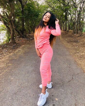Full leaked Suhana khan page private onlyfans photo