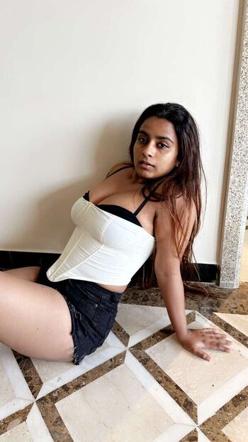Full leaked Suhana khan private onlyfans photo