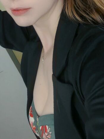 Full leaked Sunlitskye private onlyfans photo