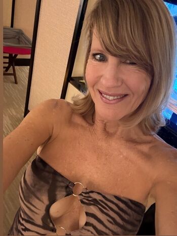 Full leaked Sweetpeachesrn private onlyfans photo