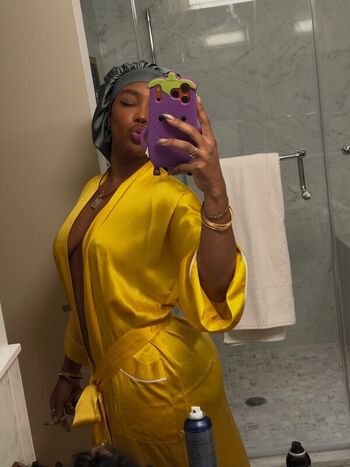 Full leaked Obscuremilk/ private onlyfans photo