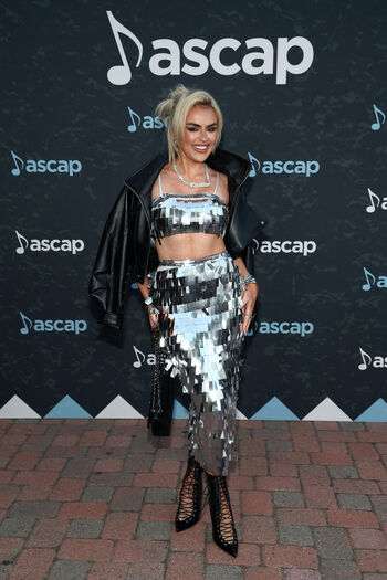 Tallia Storm