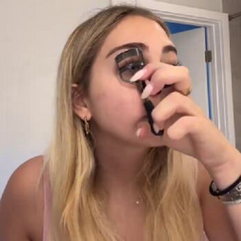 Full leaked Tatiezelman private onlyfans photo