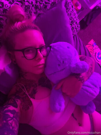 Full leaked Tattoosnwaifus private onlyfans photo
