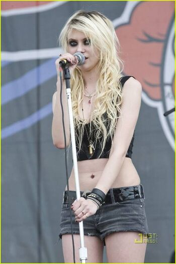 Taylor Momsen