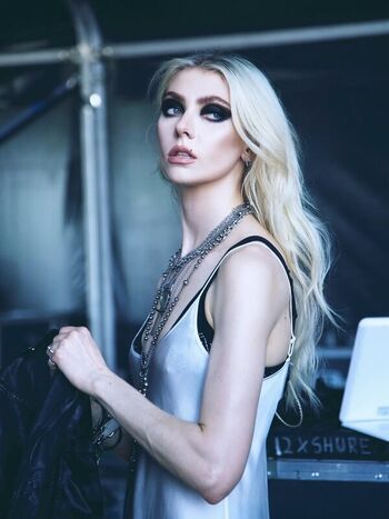 Taylor Momsen