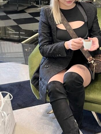 Full leaked Tealphoeniks private onlyfans photo