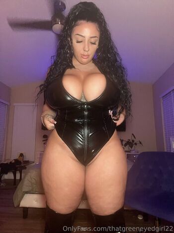 ThatGreenEyedGirl22