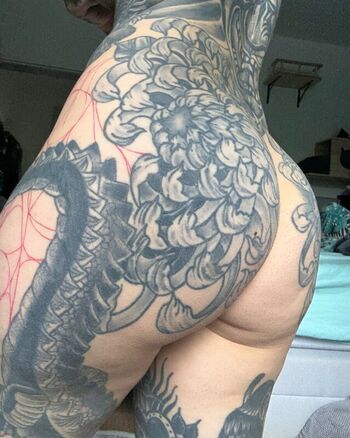 Full leaked Theblxckwolf private onlyfans photo
