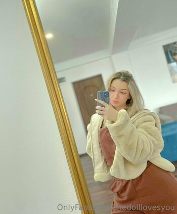 Full leaked Thedolllovesyou private onlyfans photo