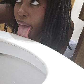 Full leaked Themostazezo private onlyfans photo